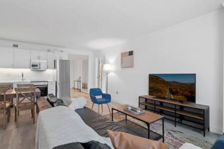 2Br 3Ba Ocean Front Condo On The Boardwalk Cozysuites แอตแลนติกซิตี้ ภายนอก รูปภาพ